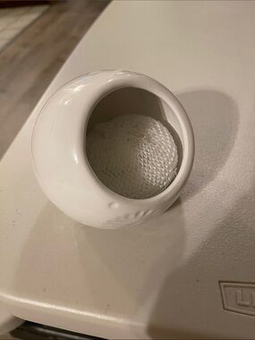 NWOT! White Ceramic Kitchen Scrub Holder